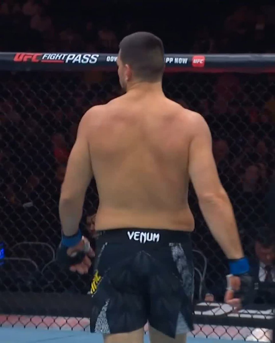 GOT IT DONE QUICK 😳 Brando Peričić makes it look easy with a RD1 TKO victory! [ #UFCLondon | LIVE NOW on @ParamountPlus ]