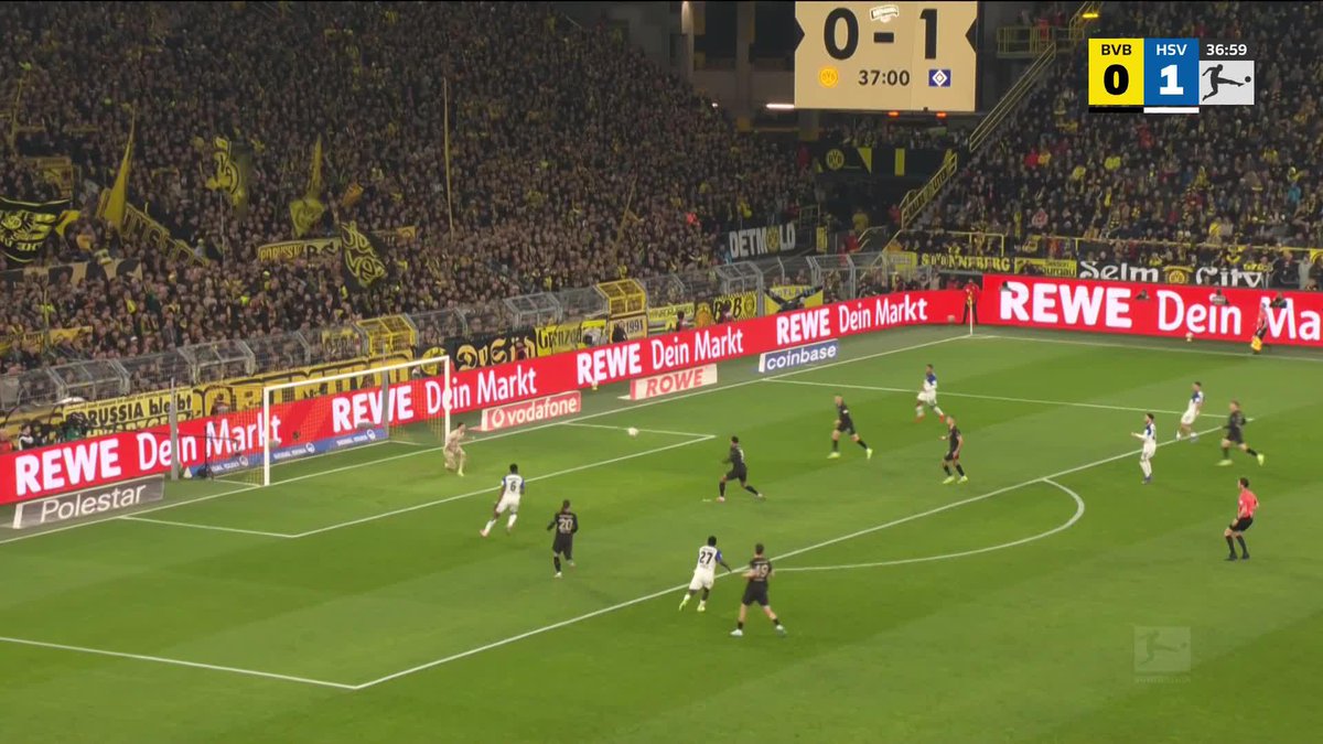 Nmecha verschieรt! Der HSV fรผhrt 2:0 in Dortmund! ๐ณ Hรคtte der Elfmeter รผberhaupt zรคhlen dรผrfen? ๐ง ๐ Die Bundesliga LIVE auf SKY SPORT ๐บ๐ฑ๐ฅ๏ธ #skybundesliga #bundesliga #BVBHSV
