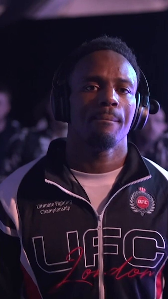 Murphy has arrived to the arena! #UFCLondon