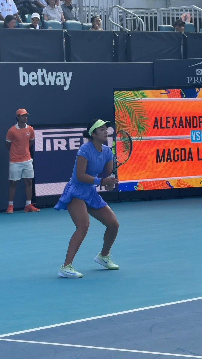 Time for another Miami run? 🌴 Stream Alex Eala’s third round live now on our app 📲 #MiamiOpen