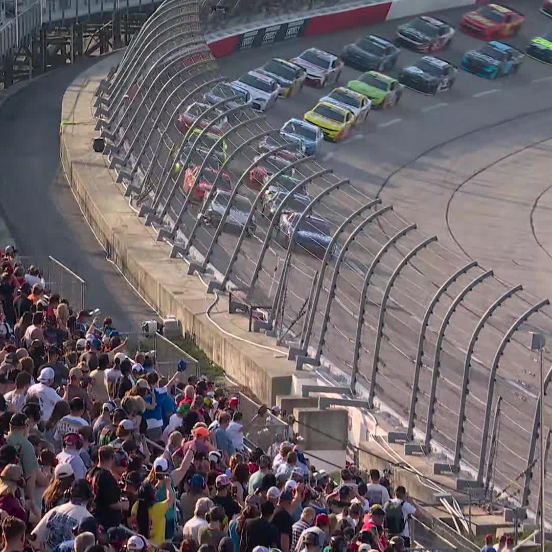 Earning their stripes at The Proving Ground. We are live from Darlington on The CW Sports!