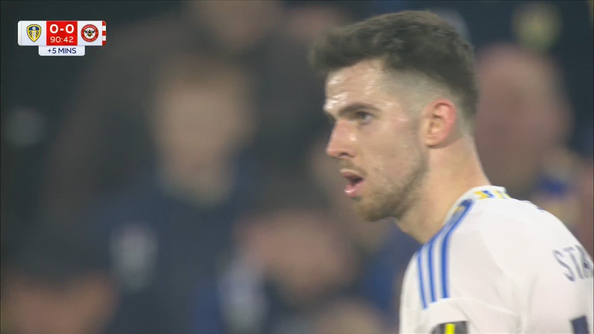 Great defensive effort from Igor Thiago keeps Leeds out! 👊