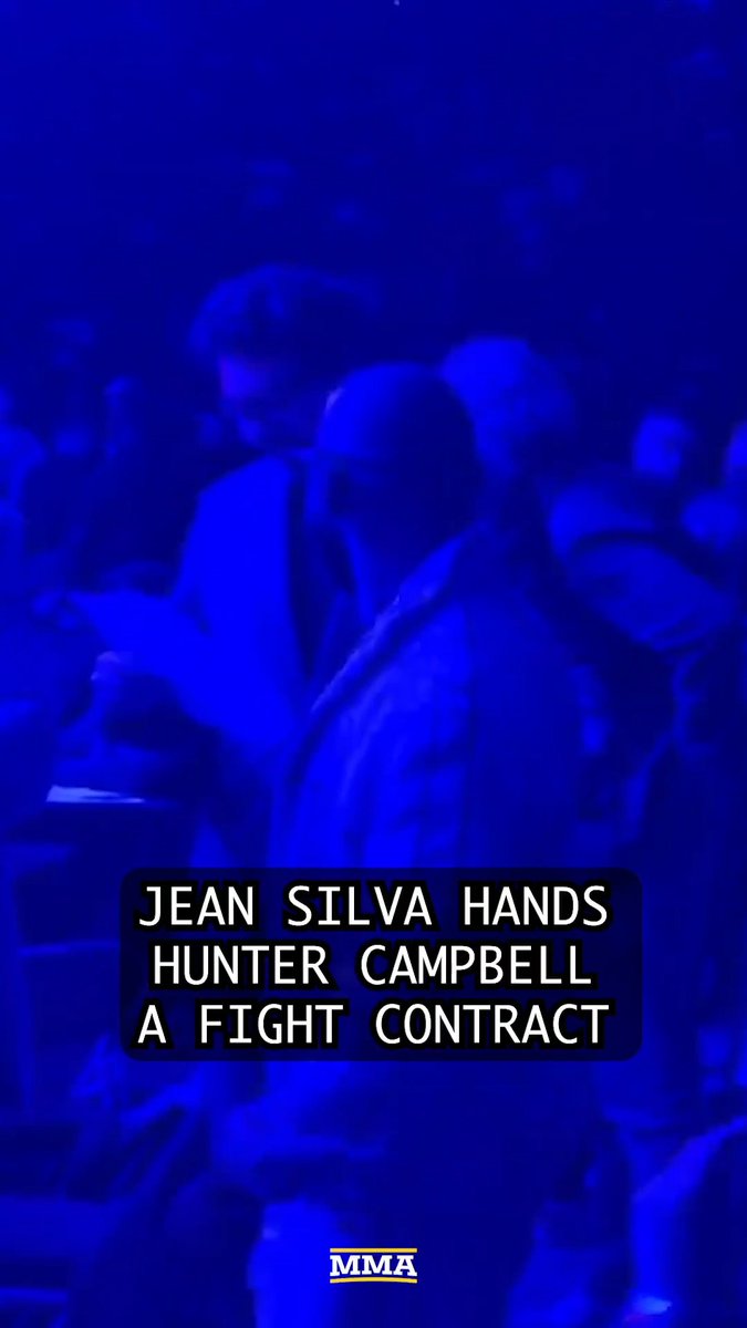 .Jean "Lord" Silva went right up to Hunter Campbell at #UFCLondon and handed him a contract to fight Alex Volkanovski 😆