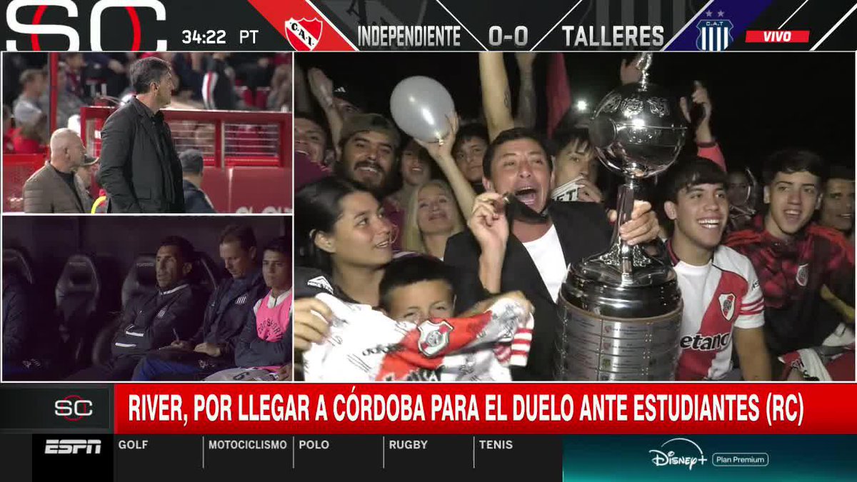 🔴⚪ ¿EL MUÑECO NO SE HABÍA IDO DE RIVER? A la espera del plantel en Córdoba, apareció el GALLARDO DE RÍO CUARTO totalmente lookeado: SACO, COPA #LIBERTADORES Y LA MEDALLA DE MADRID. 📺 #SportsCenter | #DisneyPlus Plan Premium
