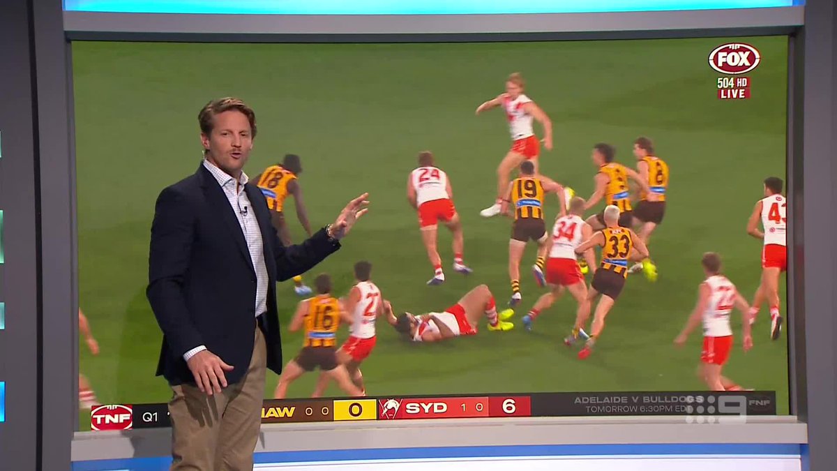 "Hawthorn cracked the code." Rory Sloane shows how the Hawks gave the comp the blueprint for how to beat Sydney's new forward handball gameplan. #9AFLSFS | Watch on 9 &amp; 9Now 🖥️