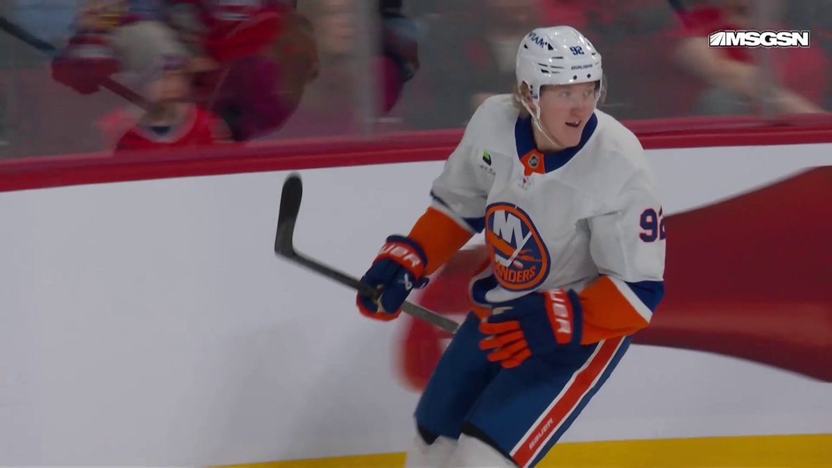 Simon Holmstrom gives the New York Islanders the lead! 🔵🟠 📺: Sportsnet &amp; TVA Sports ➡️