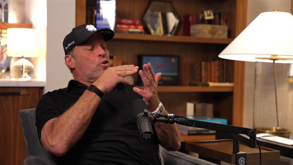 Tony Robbins reveals the 3 MOST important skills to be successful -Pattern Recognition -Pattern Utilization -Pattern Creation