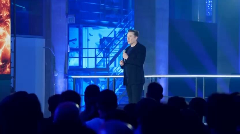 🚨Elon on the best possible future for humanity: "A city on the moon, cities on Mars, populate the solar system and send spaceships to other star systems. That sounds like the best possible future." Most people are arguing about today. Elon Musk is designing the next thousand years. And the wildest part is he actually has the companies to pull it off. Source: Tesla