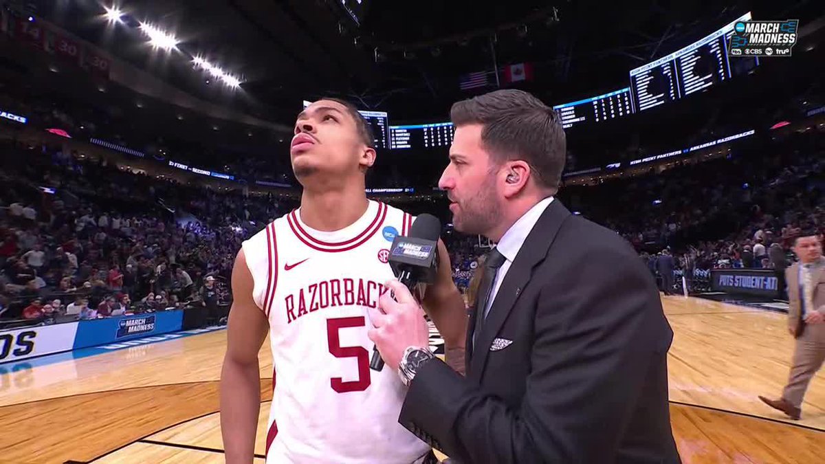 "It's a great challenge for us. We're trying to get back in transition and defend." Arkansas Men’s Basketball 🐗's Darius Acuff with Jared Greenberg at the half