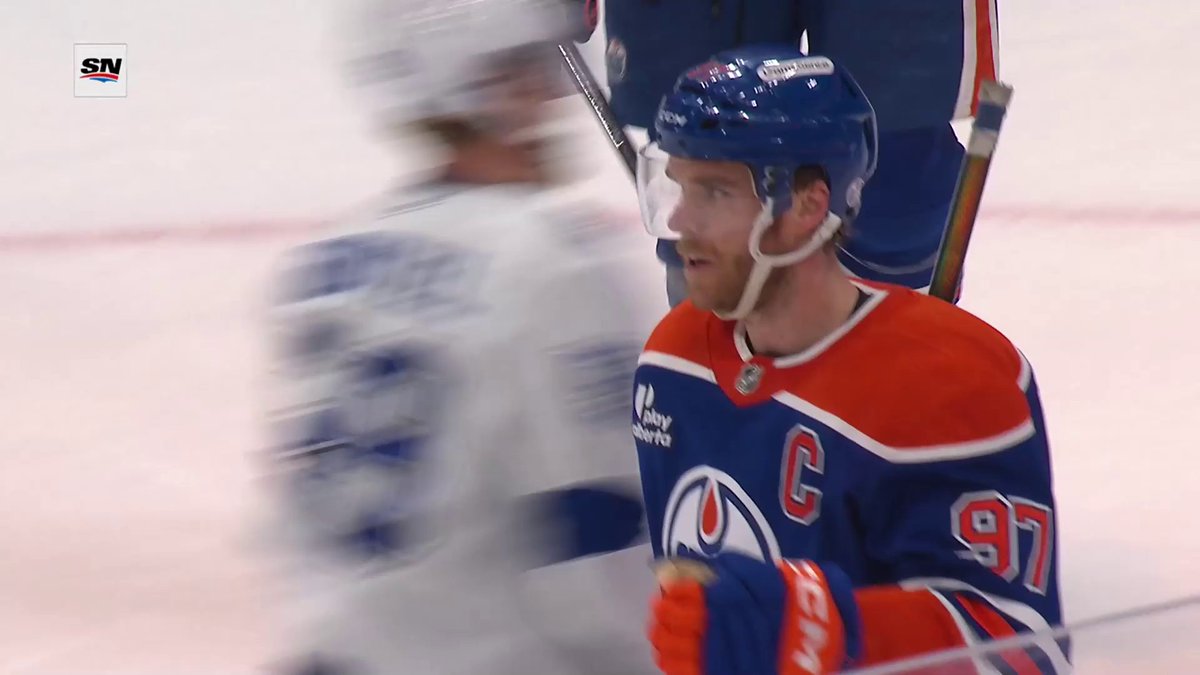 Connor McDavid gets the Edmonton Oilers on the board! 🟠🔵 📺: Sportsnet or stream on Sportsnet+ ➡️