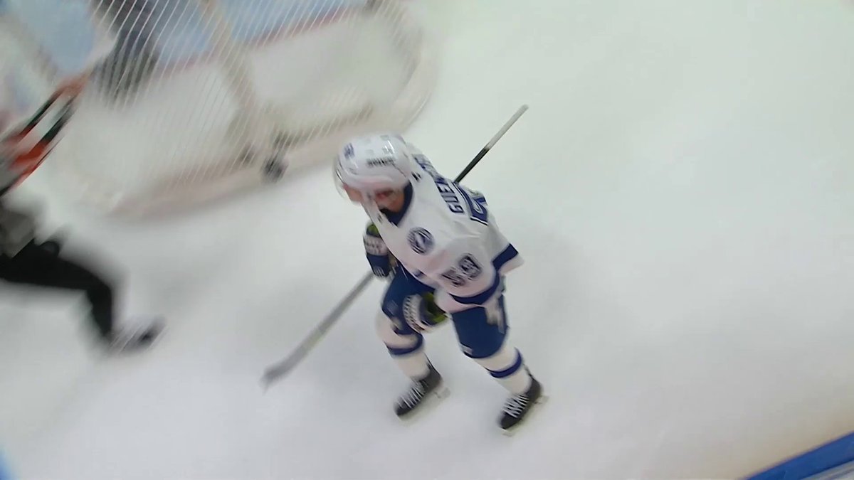Jake Guentzel makes it 2-1 for the Tampa Bay Lightning! ⚡️ 📺: Sportsnet or stream on Sportsnet+ ➡️