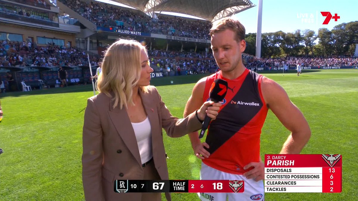 "There's a lot of us older guys we've gotta lean on through these harder times. We'll put our hand up and take ownership and get back out here in the second half." 🗣️ Darcy Parish at half time in #AFLPowerDons