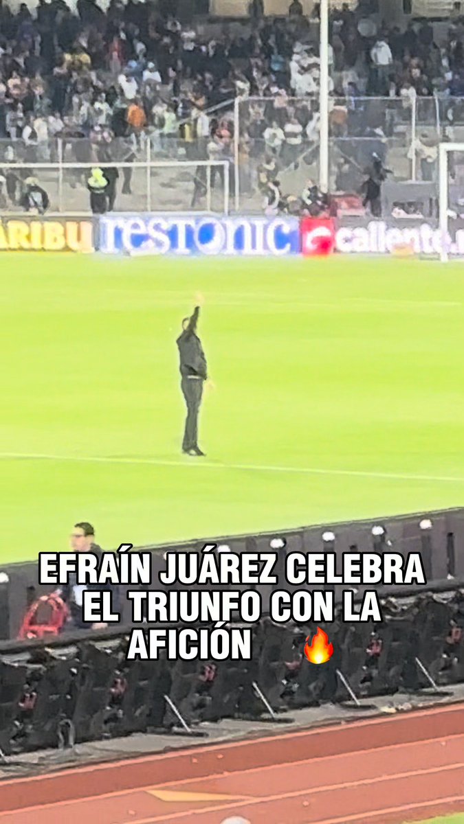 EL 'GOYA' DE EFRA Y LA AFICIÓN DE PUMAS 🙌 La victoria en el Clásico Capitalino se celebra con todo.