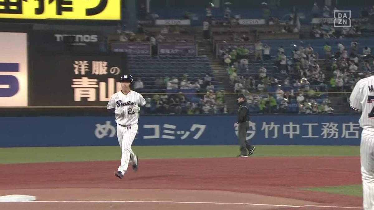 ・創価大からドラフト2位入団 ・1年目に16勝4敗 3完封 防2.93 新人王/最多勝/最高勝率の衝撃デビュー ・2020年に横浜戦でノーヒットノーラン ・マダックス通算2回達成 今日も中々簡単に点を取れず。36歳になる今季も「ライアン」は健在！尚、打撃も良いです！ #小川泰弘