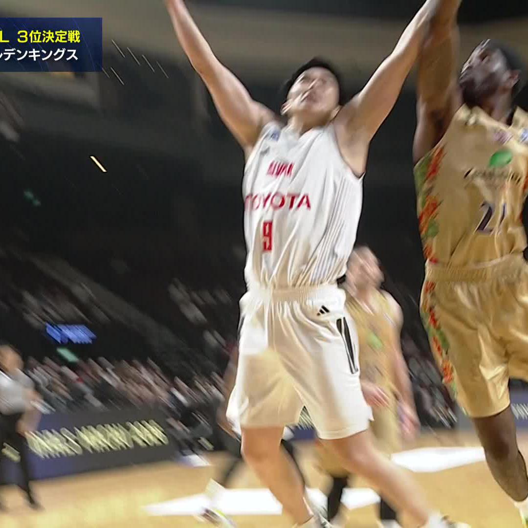 安藤周人が果敢にリムアタック💨🔥 積極性をみせてエンドワン獲得💥 安藤 周人(Shuto Ando) 📡 U-NEXTでEASL独占生配信 #アルバルク東京 #EASL