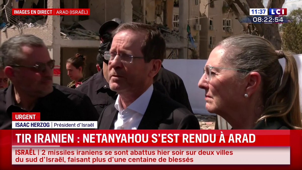 🔴 Le président israélien Isaac Herzog est à Arad après l’attaque iranienne contre la ville 🗣️ "Ils visent des civils. Les civils sont là pour être tués et nous sommes ici pour montrer que nous sommes résilients… toujours", a-t-il déclaré