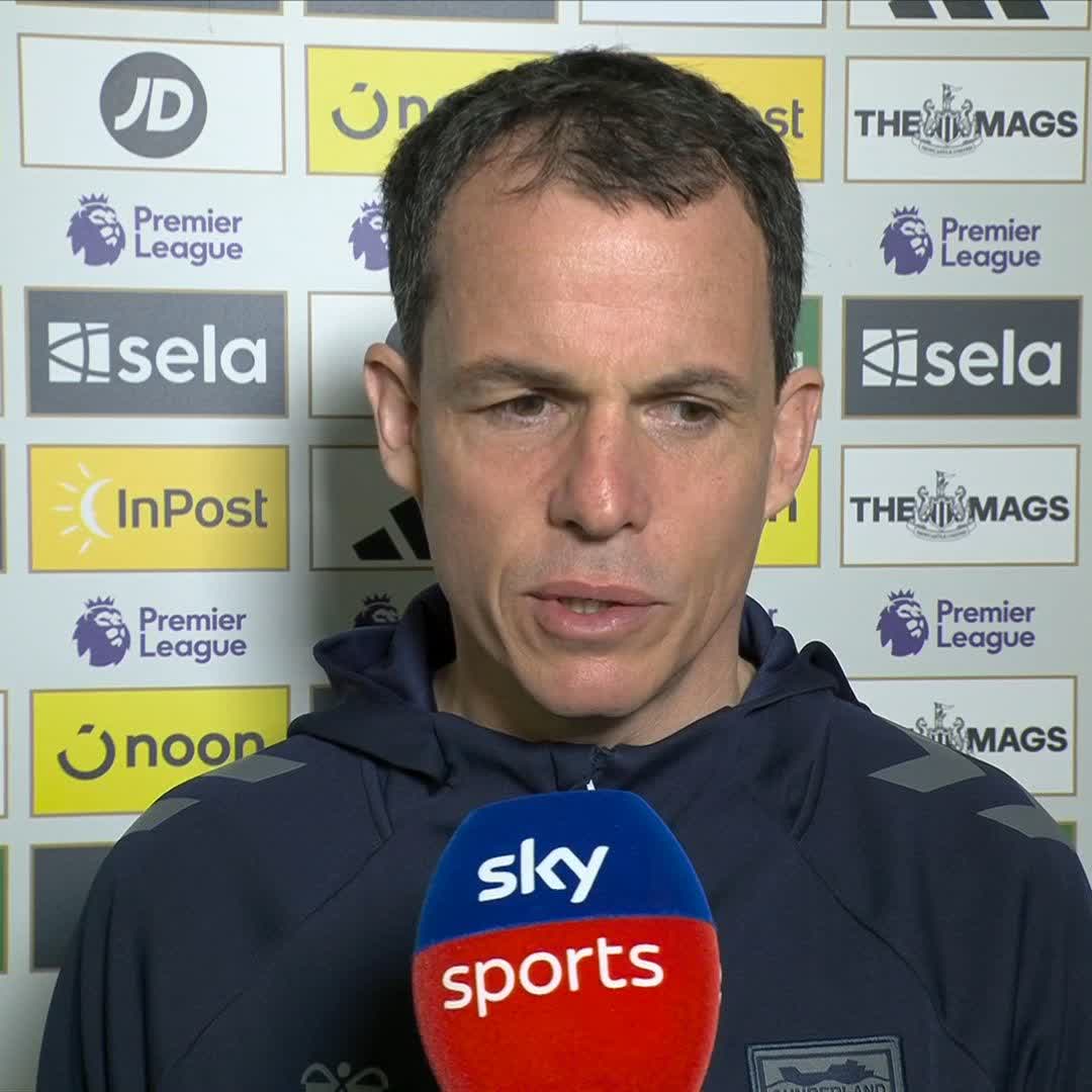 "When he started at Leeds, he showed he was ready and players deserve opportunities." Régis Le Bris on the game ahead for Sunderland goalkeeper Melker Ellborg! 🧤