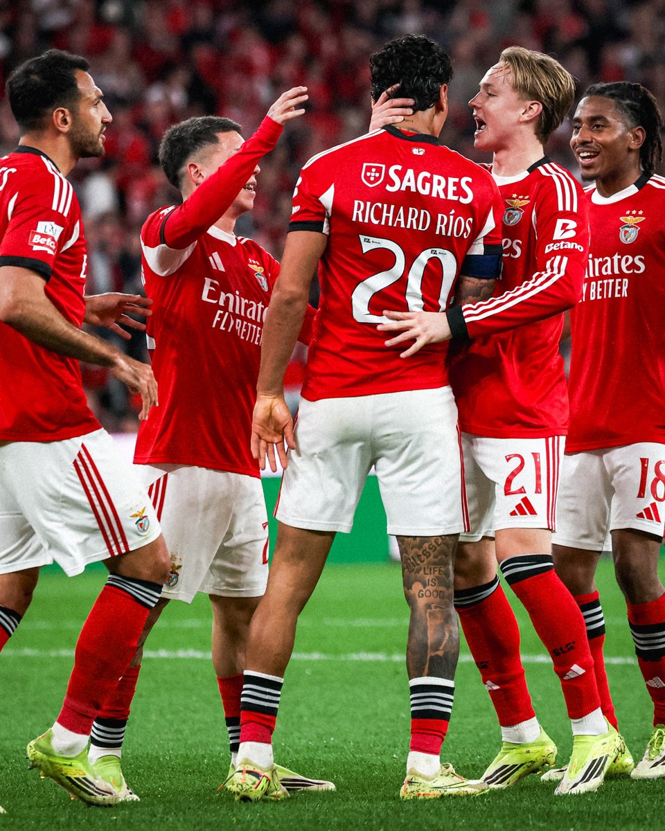 🔙 Revê os golos do SL Benfica x Vitória SC ⚽ Prestianni ⚽ Pavlidis ⚽ Autogolo #SLBVSC | #LigaPortugalBetclic
