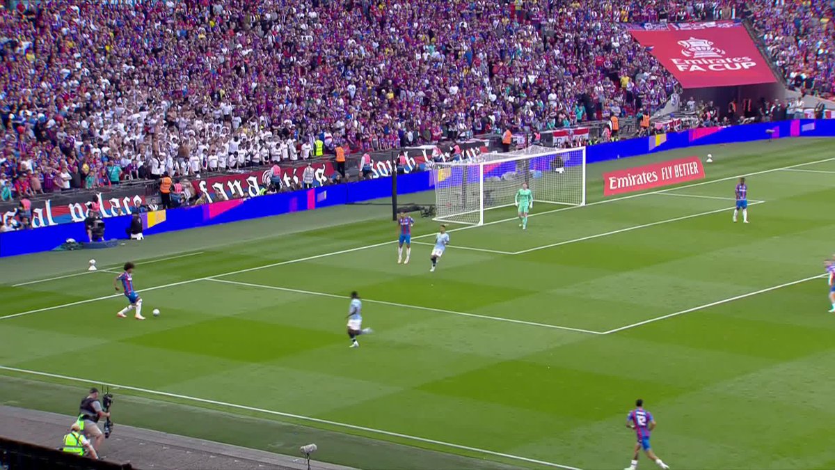 Eberechi Eze (Wembley edition). 😮‍💨