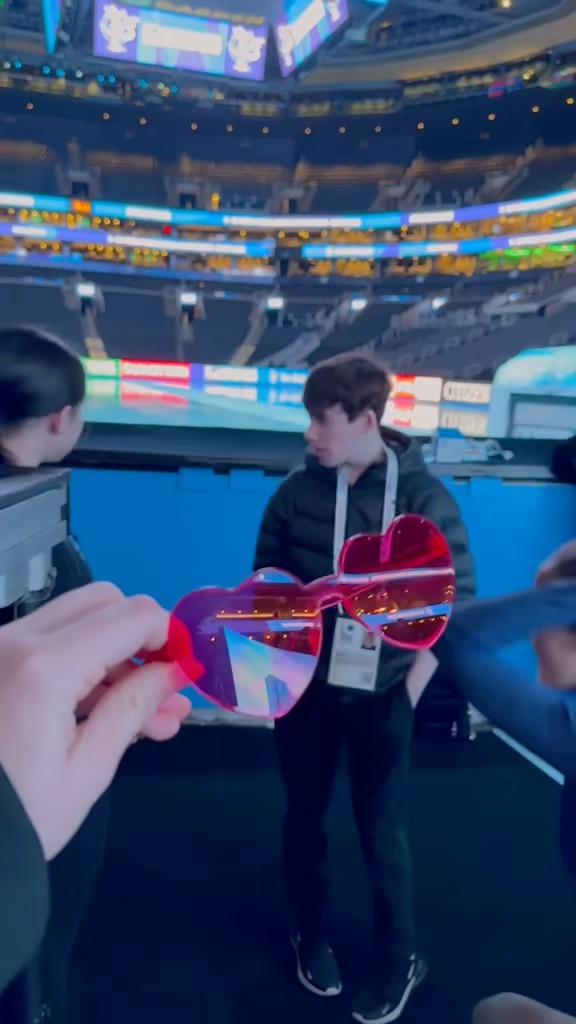 Time to put our heart glasses on… 😍⛸️ Prague is calling, and #FigureSkating love is in the air. ✨ Who’s got your heart in the skating world? 👀❤️ #WorldFigure