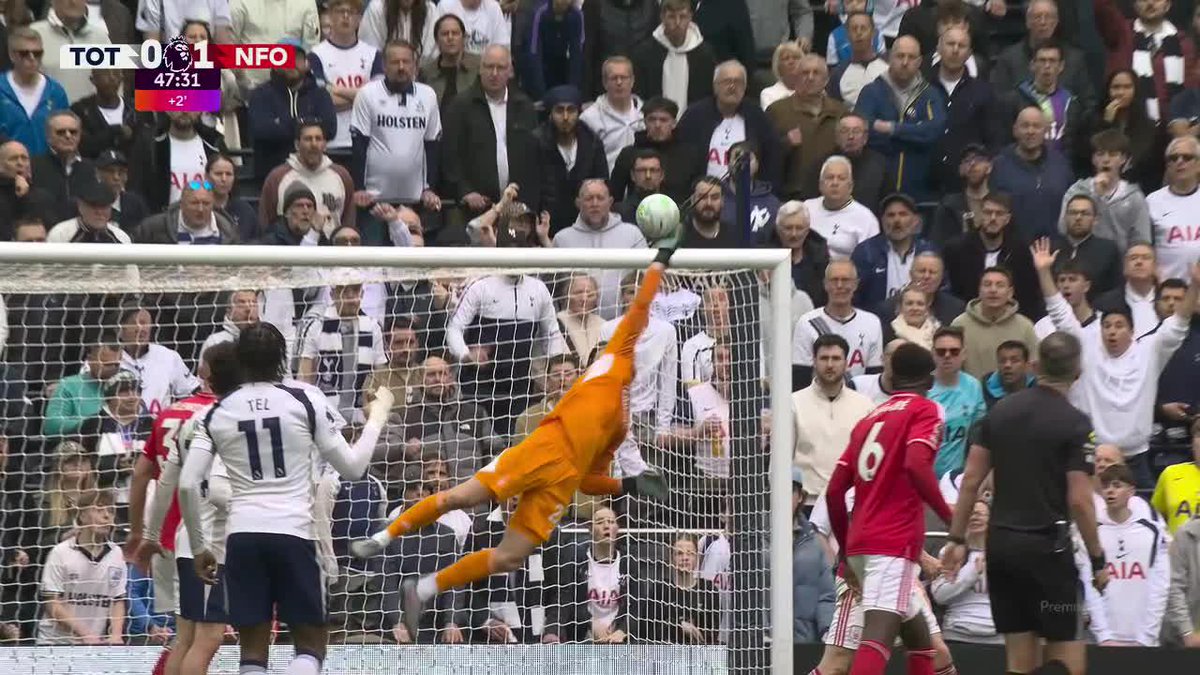 🔥 Hablemos de esta atajada de Matz Sels... ¡IN-FER-NAL! 📺 Mirá la Premier League por #DisneyPlus Plan Premium