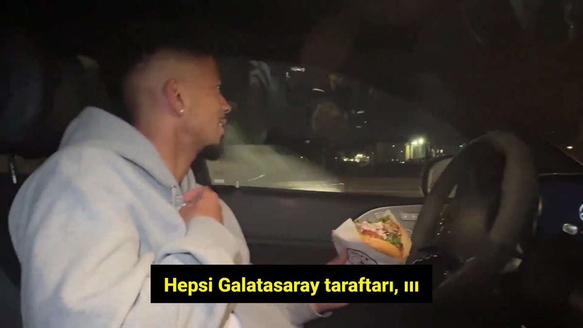 Leipzig oyuncusu Benjamin Henrichs: "Az önce şu dönercideydik, hepsi çok düzgün, çok sempatik insanlar. Hepsi Galatasaraylı."