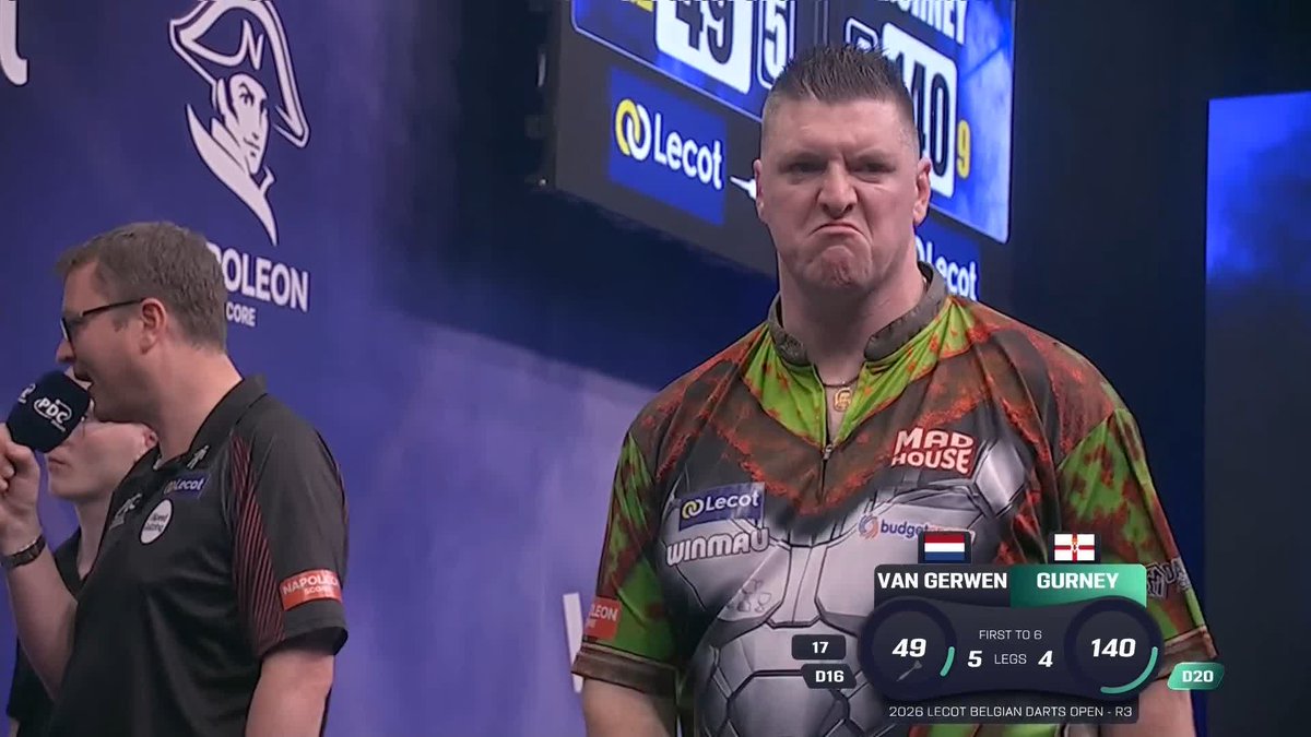 WHAT A FINISH! Daryl Gurney that is RIDICULOUS! 🤯 📺 #ET3