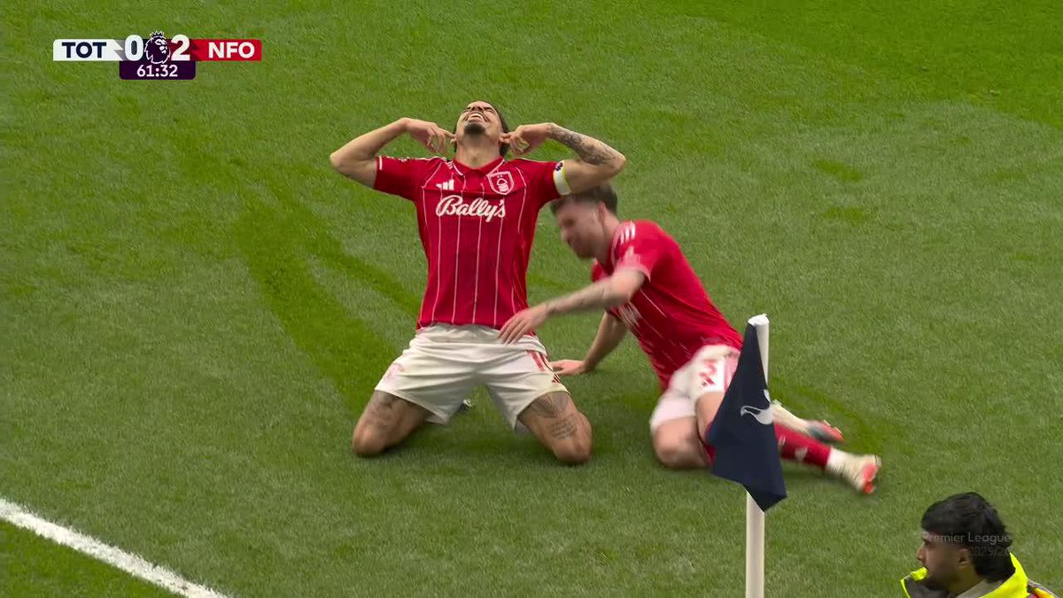 🤬 TOTTENHAM PIERDE 2-0 VS FOREST Y LAS CARAS DE SUS HINCHAS LO DICEN TODO. Recordemos que aún NO GANÓ en 2026 por Premier y ya son 13 CONSECUTIVOS SIN GANAR (5/39 PUNTOS POSIBLES). 😳🏴