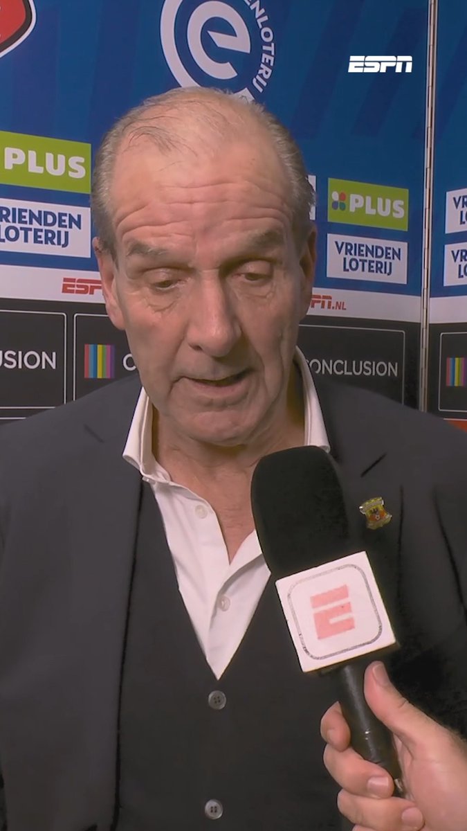 Een pissige Jan Willem van Dop is niet blij met het verzoek van NAC 🗣️ "Dean James staat gewoon geregistreerd als Nederlander" #utrgae