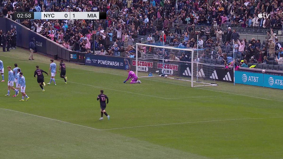 ‼️🇦🇷 PRIMER GOL DE GONZALO LUJÁN EN SU CARRERA Y EL INTER MIAMI YA LE GANA AL NEW YORK CITY DESDE EL VESTUARIO.