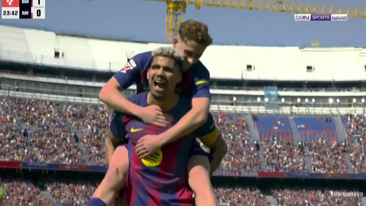 🟣🎥تقرير خاص | برشلونة يؤمن صدارته للدوري الإسباني 🇪🇸 قبل فترة التوقف الدولي بفوزه على ضيفه رايو فاييكانو 1 - 0 لحساب الجولة الـ29 🎙️تقرير | إسراء الزعبي إسراء الزعبي