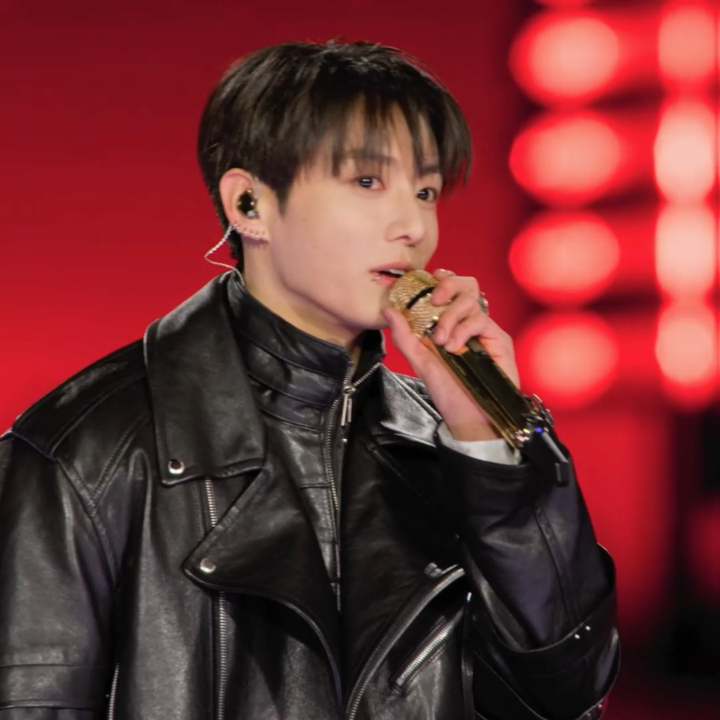 Jung Kook alert #BTSLiveonNetflix #BTS_ARIRANG