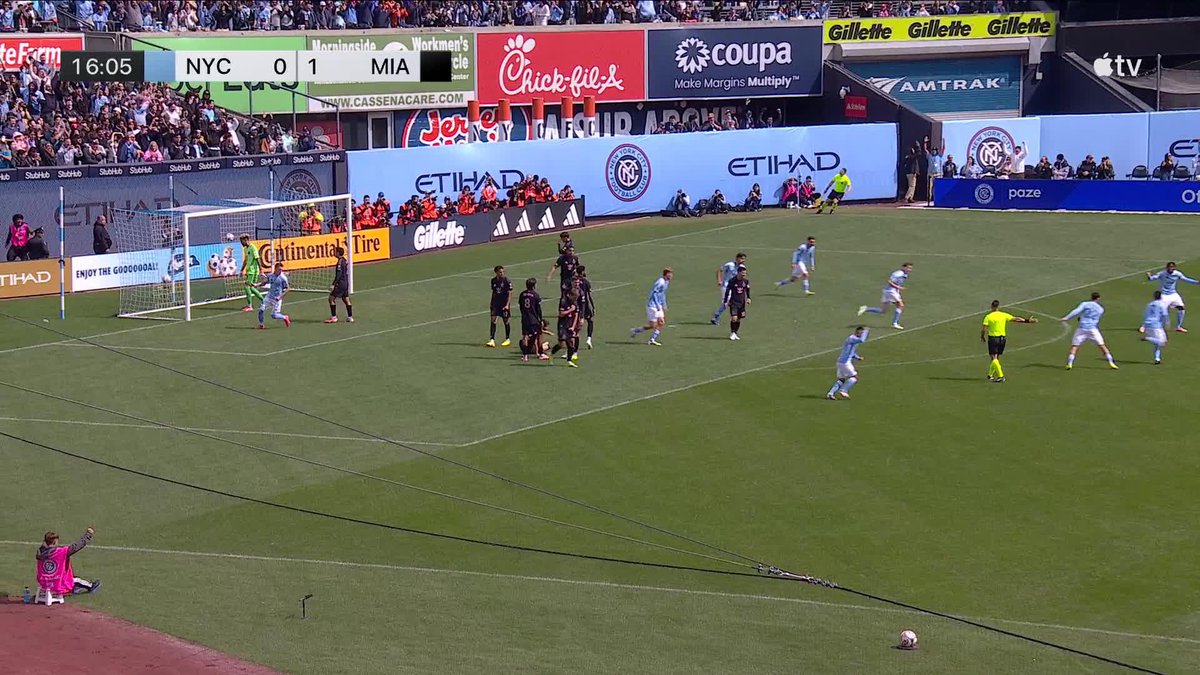 NICOLÁS FERNÁNDEZ MERCAU LA CLAVÓ EN EL ÁNGULO Y PUSO EL 1-1. 😮‍💨🇦🇷