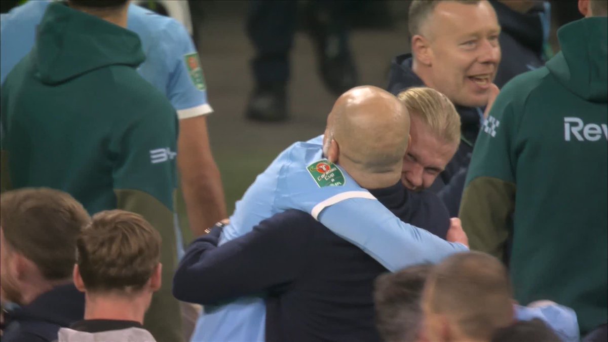 "Arsenal didn't know what to do... Man City were just brilliant!" Micah Richards reacts to Man City's Carabao Cup win 🏆