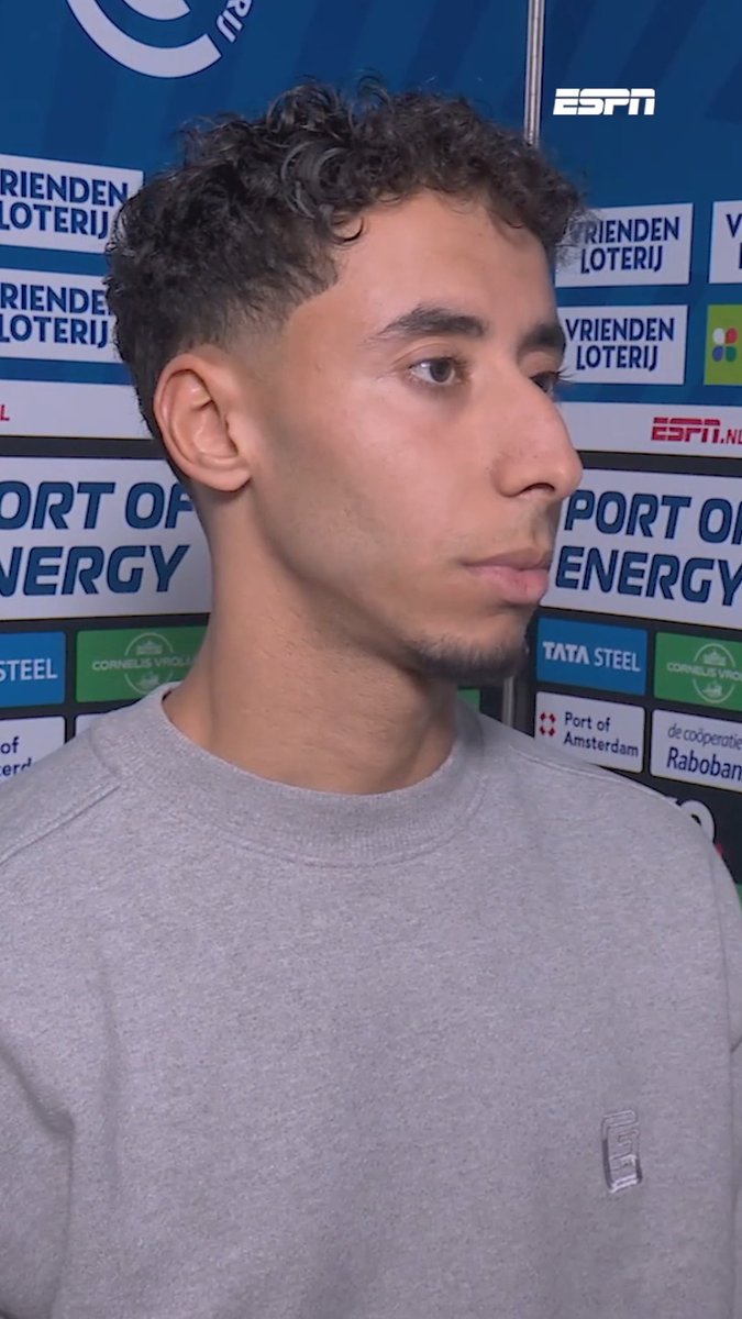 Anass Salah-Eddine kan niet leven met z'n rode kaart tegen Telstar 🟥 "Ik vind het zwaar gestraft, het was niet mijn intentie om 'm aan te raken" 🔗