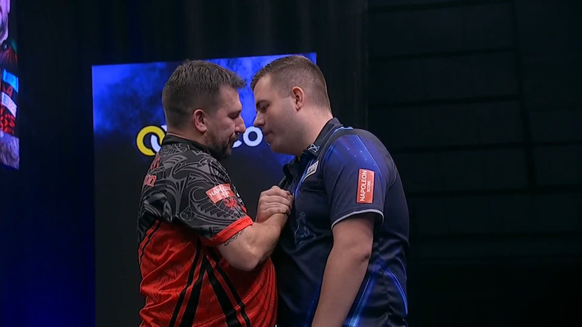 CLAYTON INTO THE FINAL! Heartbreak for Niels Zonneveld, as the Dutchman misses four match darts, and Jonny Clayton cleans up the leg to win the thrilling last-leg decider! 📺 #ET3