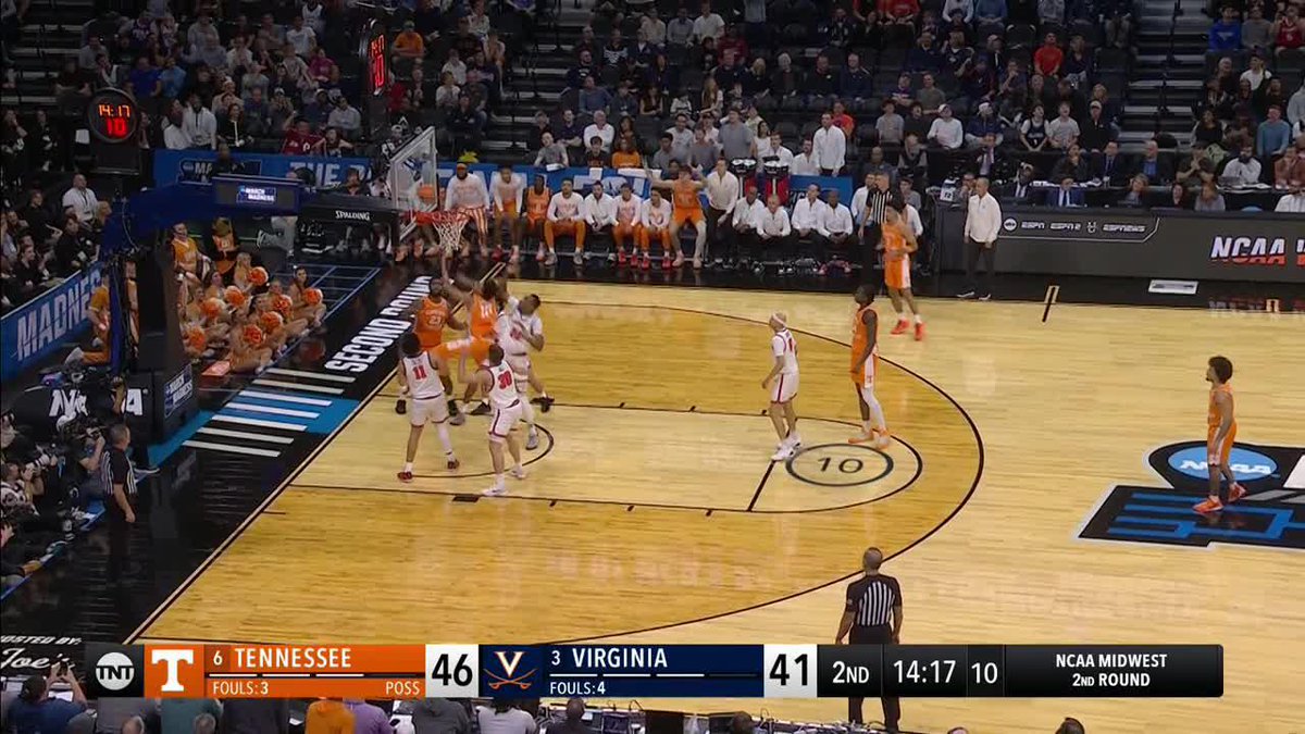 Nate Ament going to WORK 💼 #MarchMadness Tennessee Basketball