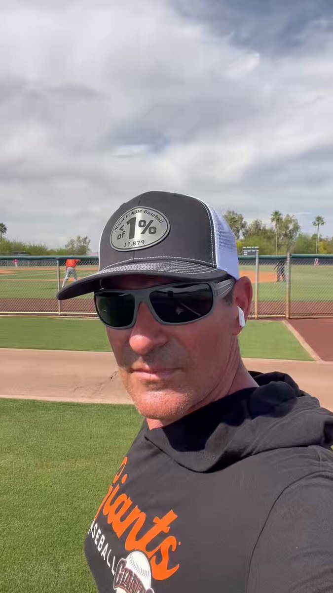 Nobody talks about this part… Backfields. 100° heat. No sleep. No answers. Just a fight for a spot. This is where careers are made—or lost. If you can’t handle the grind, you won’t survive the game. We train this inside Holistic Hitting. DM “CORE” to get started