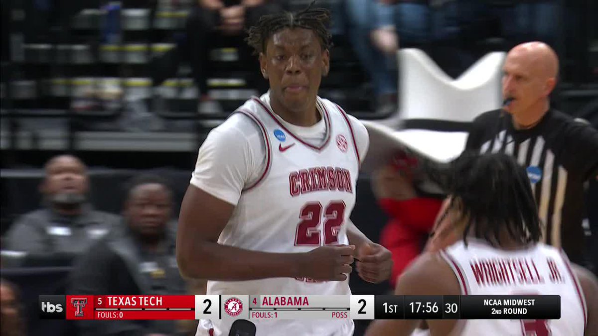 Aiden Sherrell with the slam 💪 #MarchMadness Our final game of the night is underway: