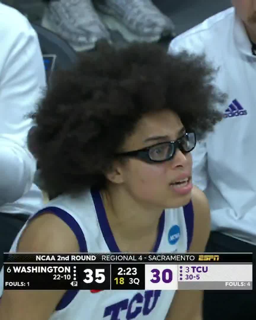 Olivia Miles visibly frustrated 😳 3-seed TCU trailing 6-seed Washington 👀