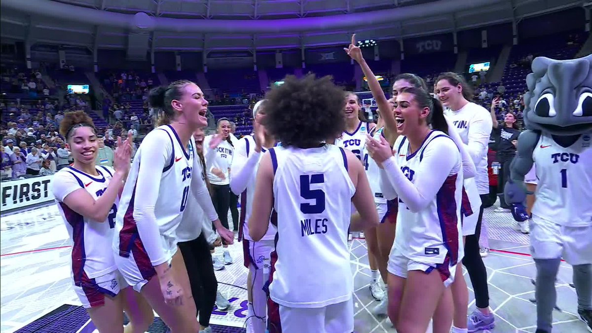 "Was so proud of my team, the way we responded." Olivia Miles had to hit her dance mid-interview with her teammates 😂💜