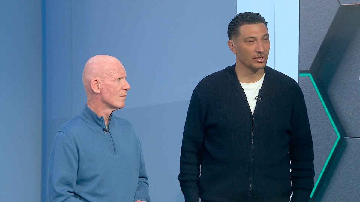 REF WATCH: Should Amad Diallo have been awarded a penalty for Adrien Truffert's challenge? Former Premier League referee Dermot Gallagher and Jay Bothroyd discuss this and comparisons to Harry Maguire's challenge on Evanilson ⚽️