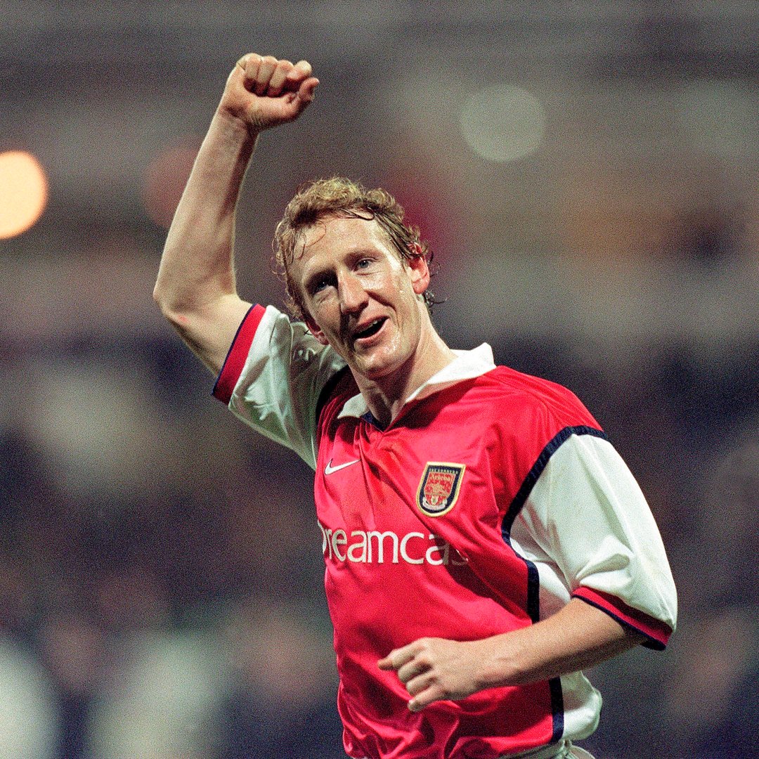 📅 On this day in 2000... Ray Parlour hits a hat-trick for the history books away at Werder Bremen 🌟