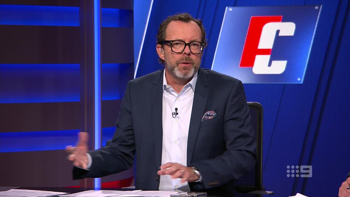 "In his own mind, he thinks he's on a whole lot less money than he's deserving to be." Damian Barrett gives some background as to why Zach Merrett is willing to listen to a contract offer from Essendon. #9FootyClassified | Watch on 9 &amp; 9Now 🖥️