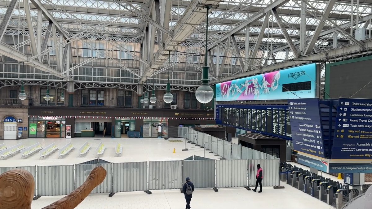 📢 Great news! Network Rail will reopen all platforms at Glasgow Central on Wednesday, 25 March, with all operators and all routes returning. Here's our route director, Ross, with more info. Transport Scotland Avanti West Coast Caledonian Sleeper CrossCountry Trains ScotRail TransPennine Express