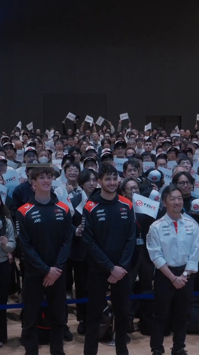Saying ohayō to Shimoyama this morning 👋🇯🇵 #HaasF1 #F1 | GAZOO Racing