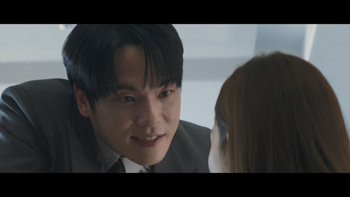 백준범 선생님.. 눈이 돌아있으세요;; #세이렌 #박민영 #김정현