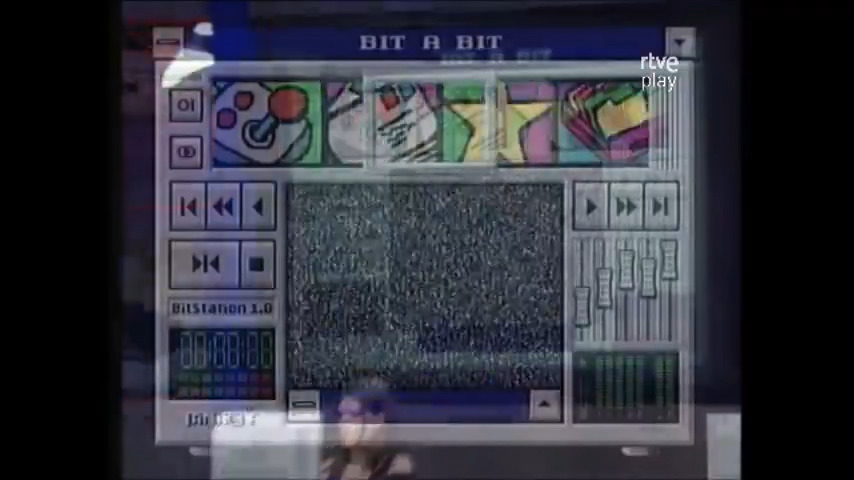 Lo último ultimísimo en informática y videojuegos.... de 1995, 'Bit a bit', de la mano de Ana Valeiras, Guillem Caballé y Mauro Bravo. Aquí, con entrevista a Rosa Silva (artista gráfica) y reportajes sobre antivirus y sobre el colectivo ‘In progress’-->