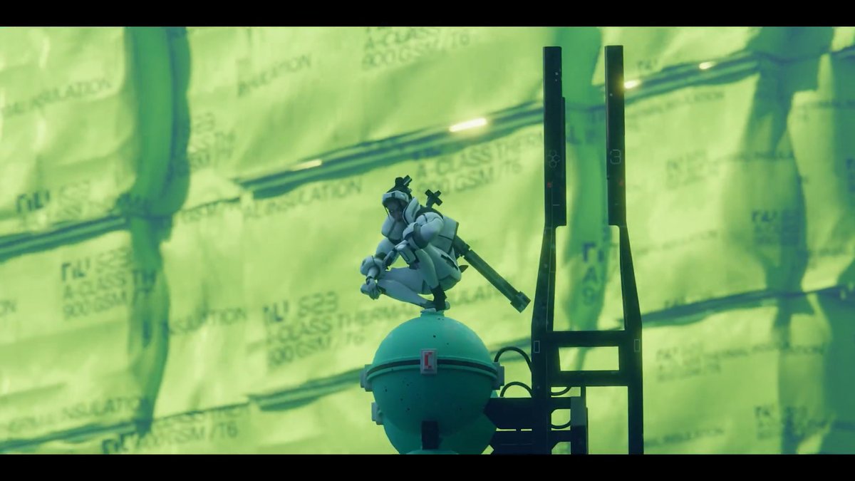 Got that loot goblin in you? Marathon's Thief Runner Shell lets you spot gear through walls and grapple away with the goods.