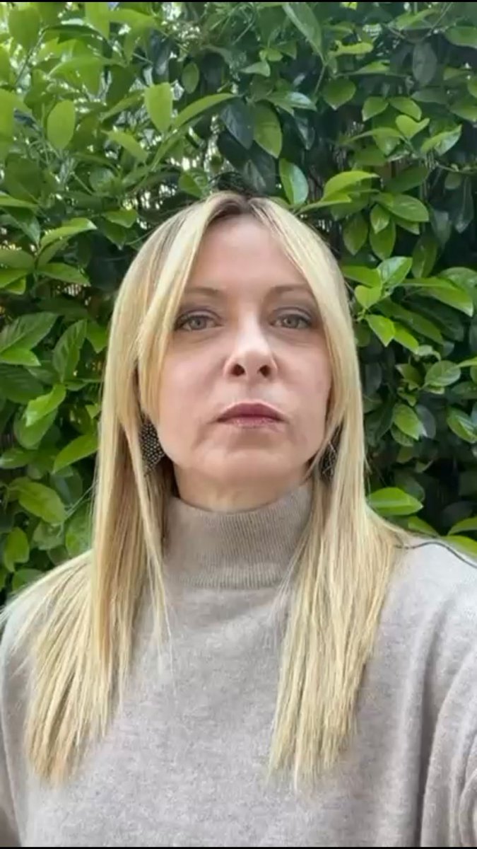 Gli italiani hanno deciso. E noi rispettiamo questa decisione. Andremo avanti, come abbiamo sempre fatto, con responsabilità, determinazione e rispetto verso il popolo italiano e verso l’Italia.